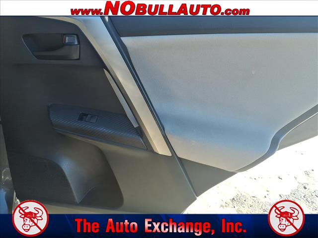 2015 Toyota RAV4 LE:RS25107