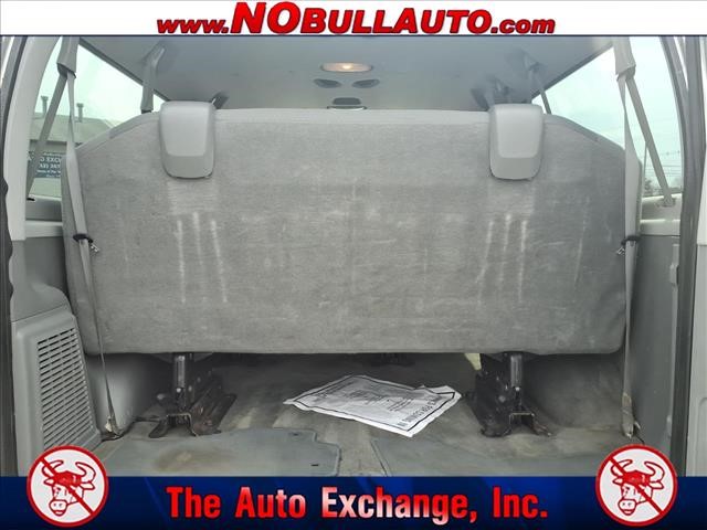 2011 Ford E-Series E-350 SD XLT:RS25140