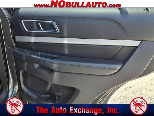 2016 Ford Explorer XLT:RS25014