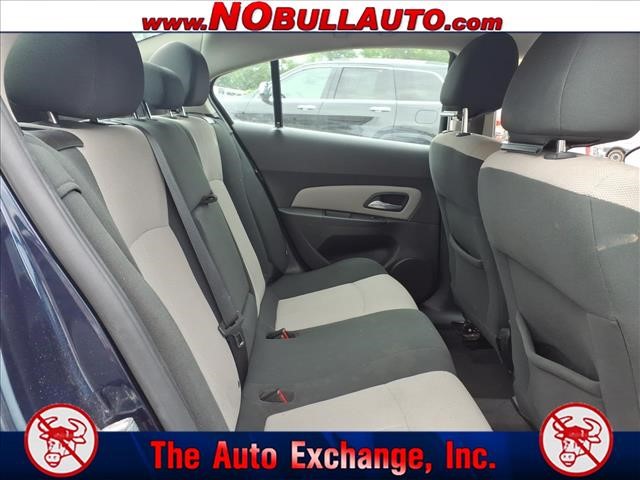 2011 Chevrolet Cruze LS:198285