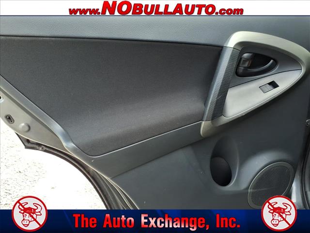 2011 Toyota RAV4 Sport:RS25133