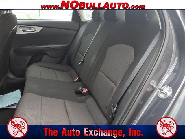 2023 Kia Forte LX:RS25183