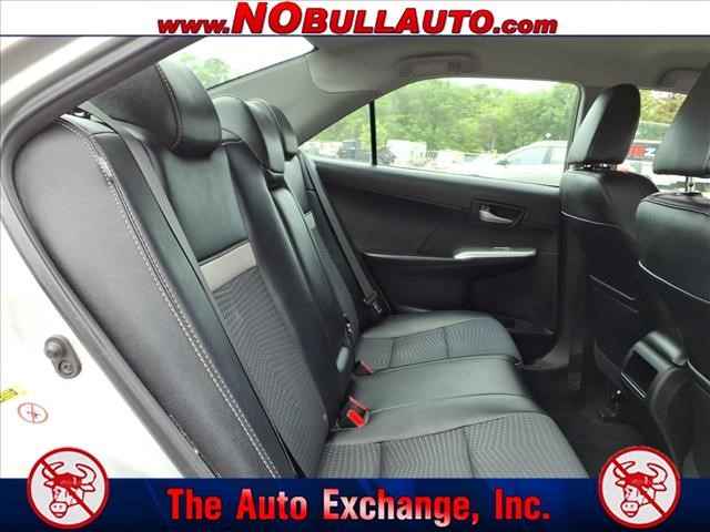 2014 Toyota Camry SE:RS25151