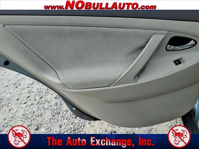 2011 Toyota Camry LE:RS25175