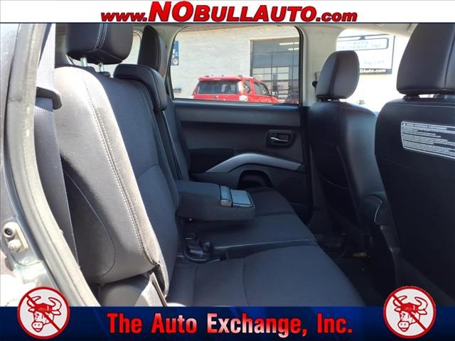 2012 Mitsubishi Outlander SE:RS25142