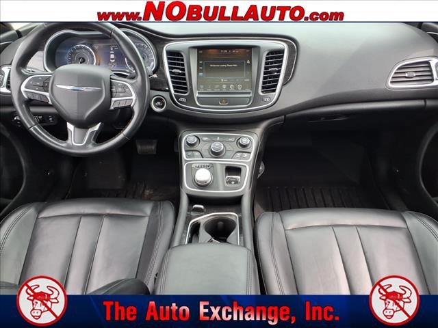 2015 Chrysler 200 C:RS25138