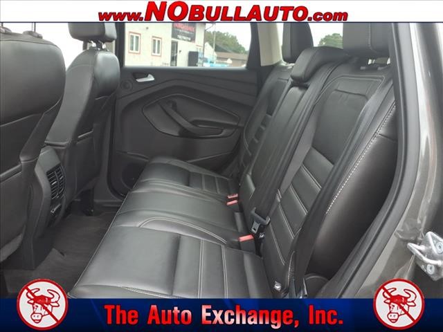2017 Ford Escape Titanium:RS25208