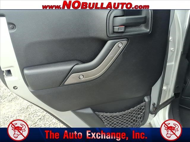 2011 Jeep Wrangler Unlimited Sport:RS25143