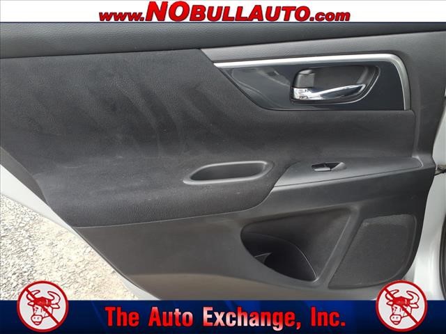 2014 Nissan Altima 2.5 S:RS25216