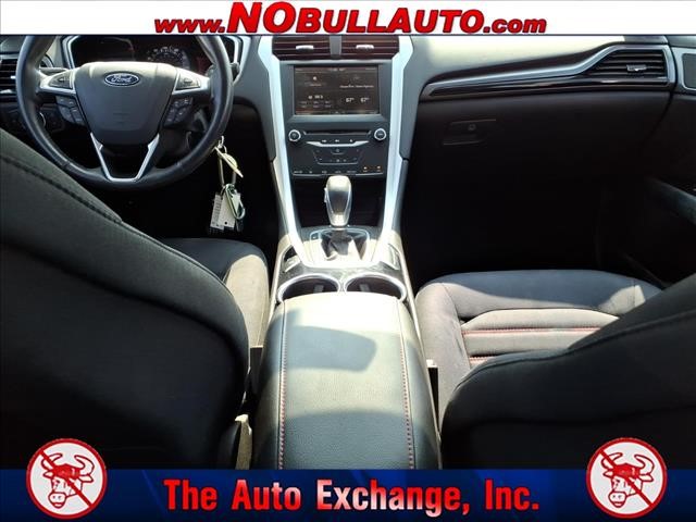 2013 Ford Fusion SE:RS25197