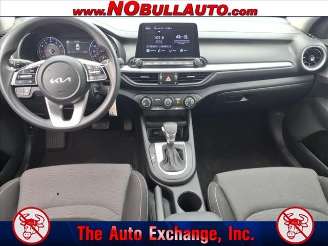2023 Kia Forte LX:RS25183