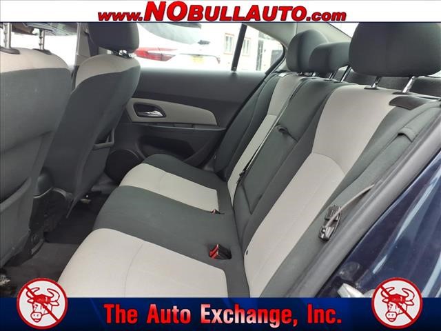 2011 Chevrolet Cruze LS:198285