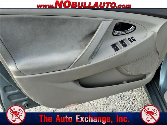 2011 Toyota Camry LE:RS25175