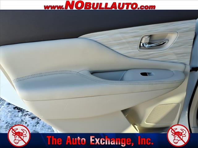 2017 Nissan Murano SL:RS25112