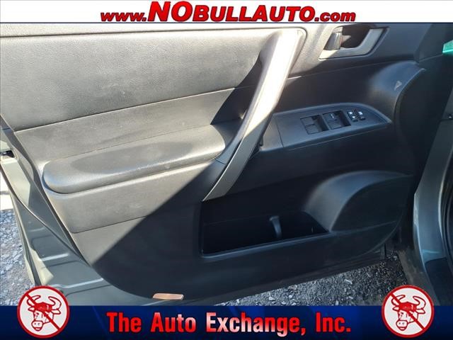 2012 Toyota Highlander Base:RS25206