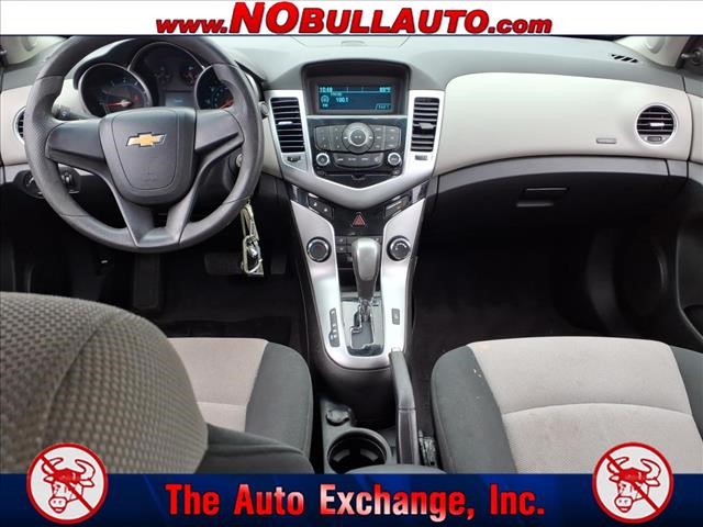 2011 Chevrolet Cruze LS:198285