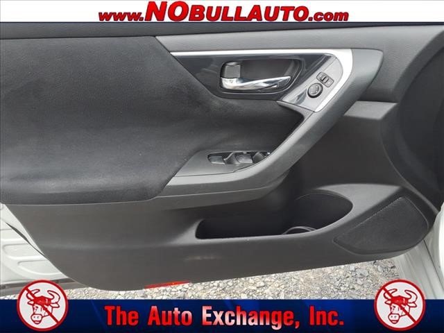 2014 Nissan Altima 2.5 S:RS25216