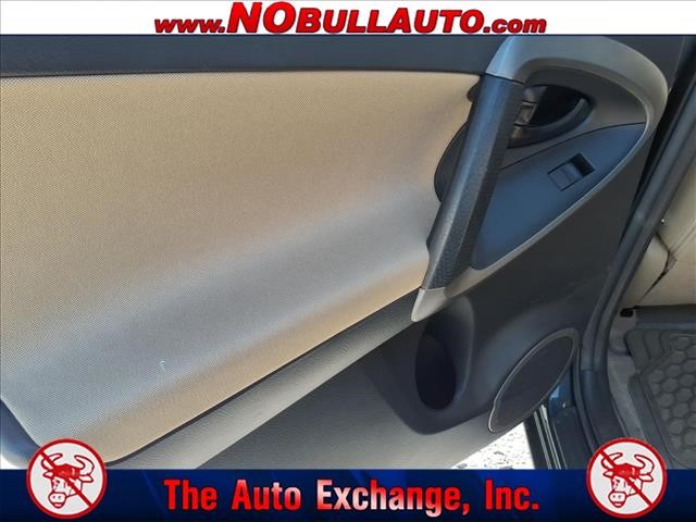 2011 Toyota RAV4 Base:RS25144