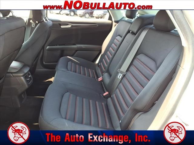 2013 Ford Fusion SE:RS25197
