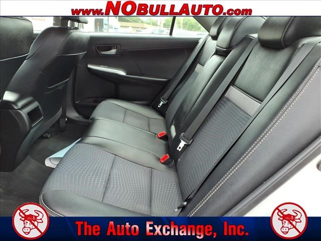 2014 Toyota Camry SE:RS25151