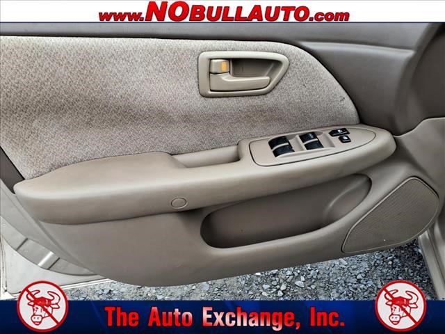 2001 Toyota Camry LE:RS25164