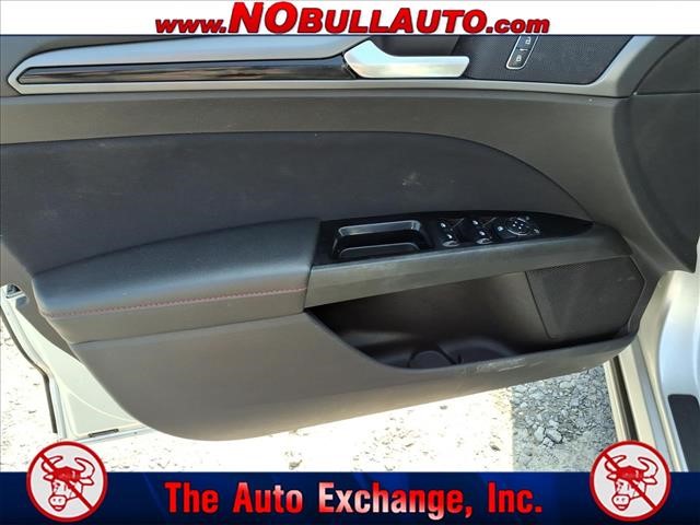2013 Ford Fusion SE:RS25197