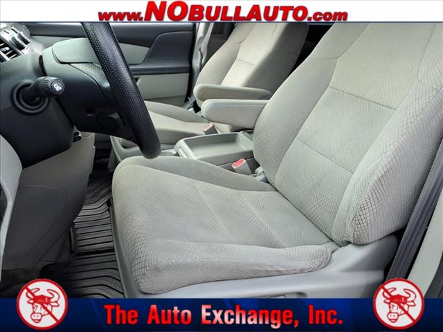 2016 Honda Odyssey SE:RS25057