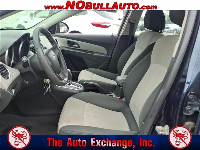 2011 Chevrolet Cruze LS:198285