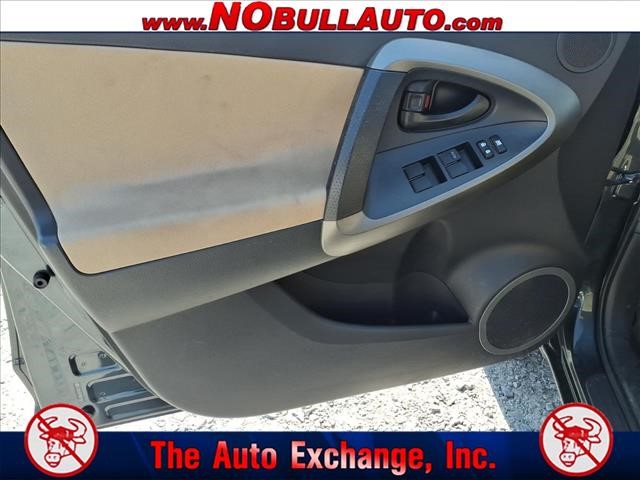 2011 Toyota RAV4 Base:RS25144