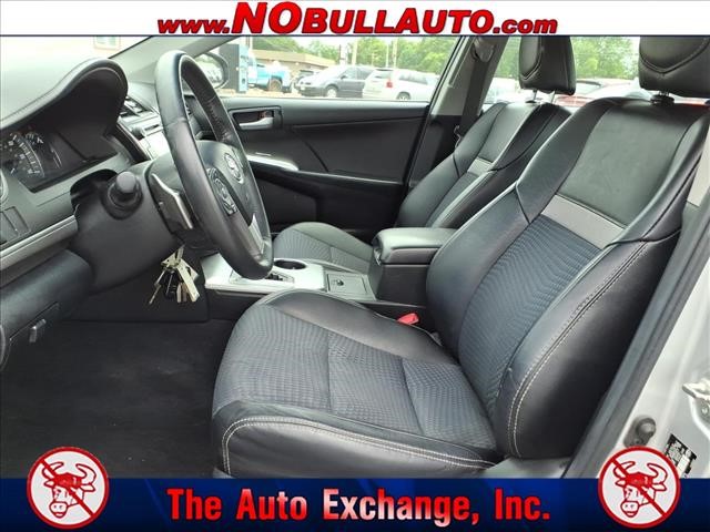 2014 Toyota Camry SE:RS25151