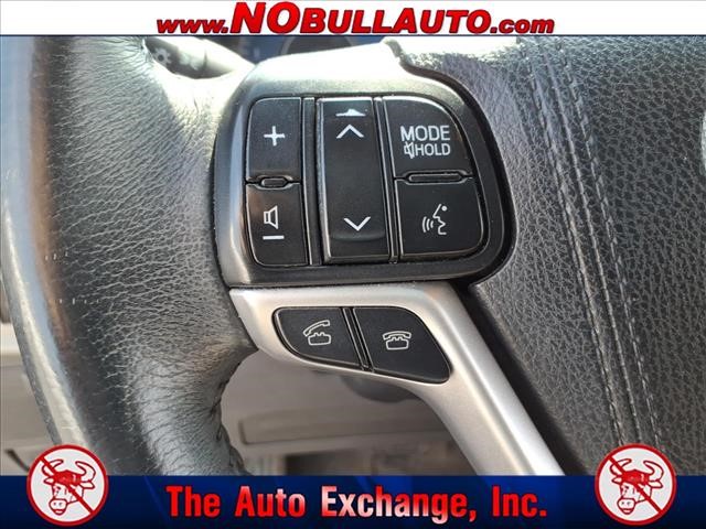 2016 Toyota Sienna XLE 7-Passenger Auto Access Seat:RS25198