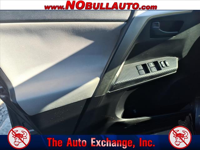 2015 Toyota RAV4 LE:RS25107