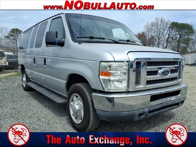2011 Ford E-Series E-350 SD XLT  RS25140