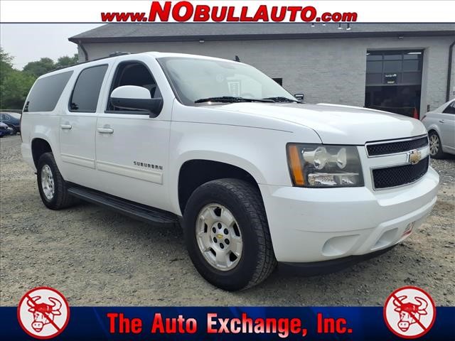 2011 Chevrolet Suburban LS  RS25184