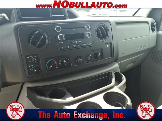 2011 Ford E-Series E-350 SD XLT:RS25140