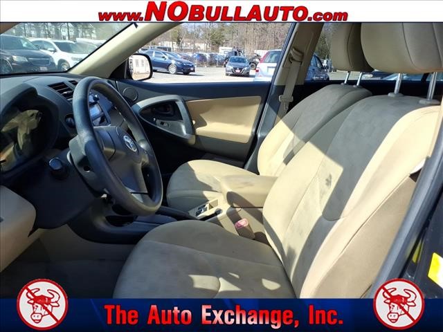 2011 Toyota RAV4 Base:RS25144