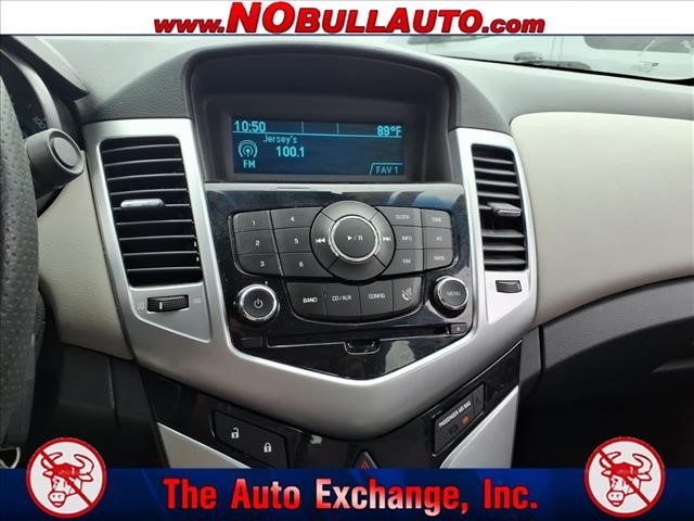 2011 Chevrolet Cruze LS:198285