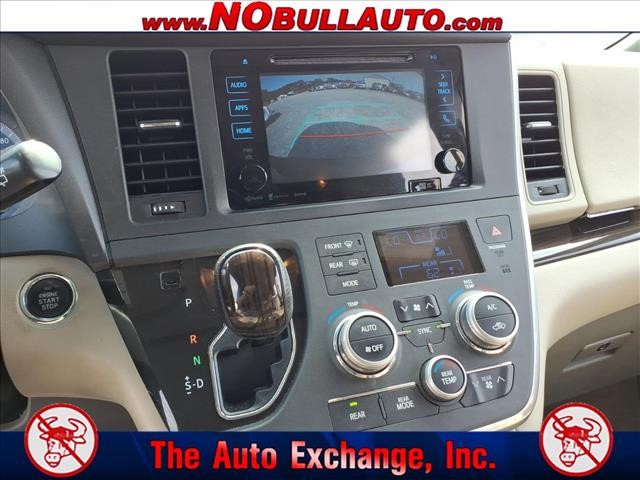2016 Toyota Sienna XLE 7-Passenger Auto Access Seat:RS25198