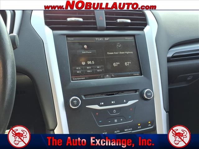 2013 Ford Fusion SE:RS25197