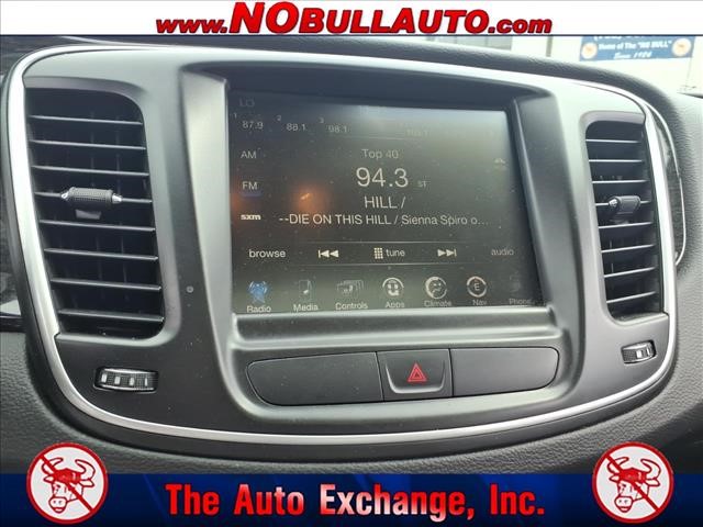 2015 Chrysler 200 C:RS25138