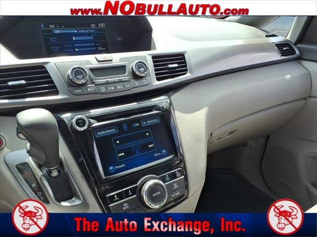 2016 Honda Odyssey SE:RS25057