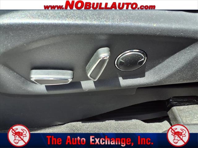 2016 Ford Explorer XLT:RS25014