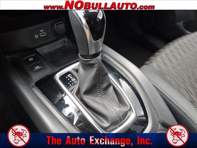 2019 Nissan Rogue SV:RS25148