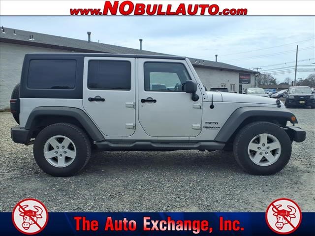2011 Jeep Wrangler Unlimited Sport:RS25143