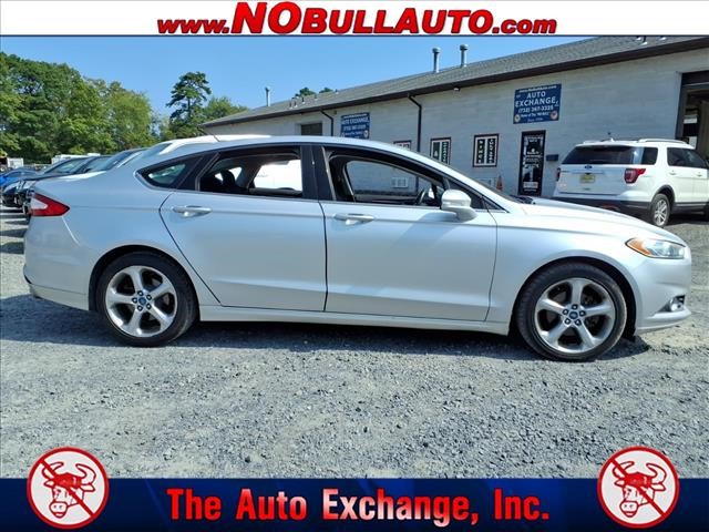 2013 Ford Fusion SE:RS25197