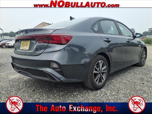 2023 Kia Forte LX:RS25183