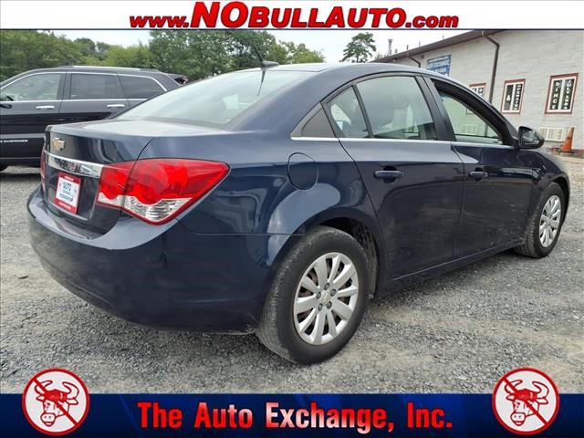 2011 Chevrolet Cruze LS:198285