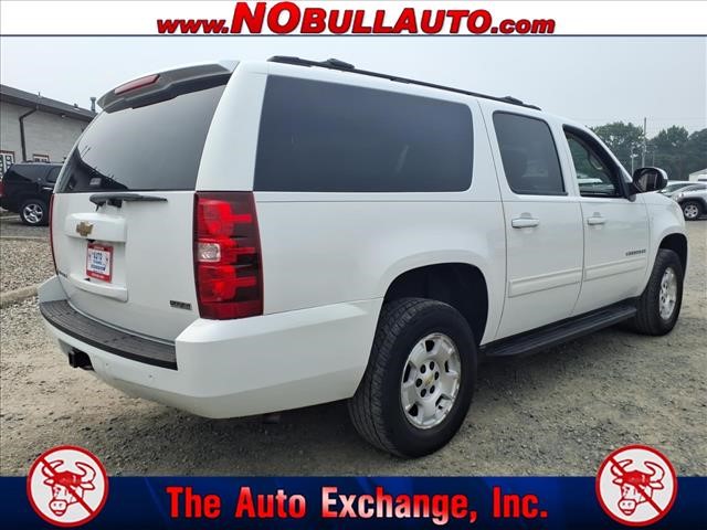 2011 Chevrolet Suburban LS:RS25184