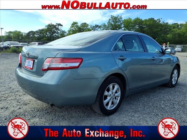 2011 Toyota Camry LE:RS25175