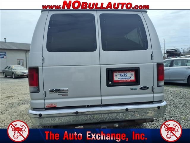 2011 Ford E-Series E-350 SD XLT:RS25140